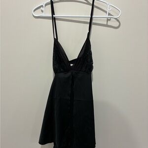 La Vie En Rose Black Lace Chemise